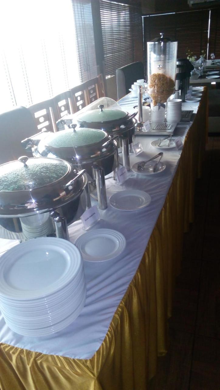 แอนเทอเรียม เซอร์เคิล Hotel มัดกอน ภายนอก รูปภาพ